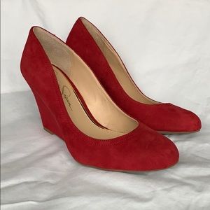 Suede wedge pumps
